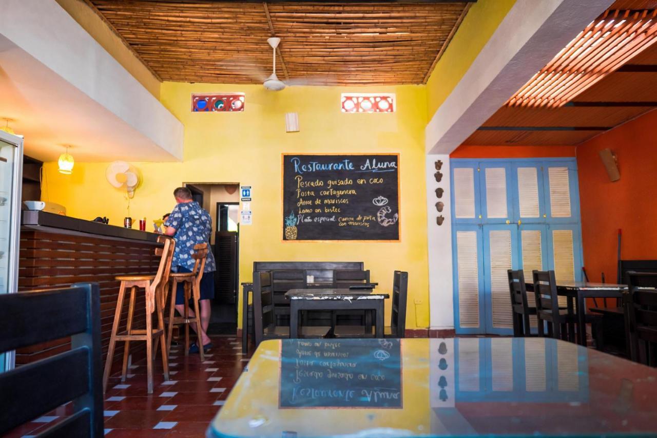 Aluna Hostel B&B Santa Marta  Luaran gambar